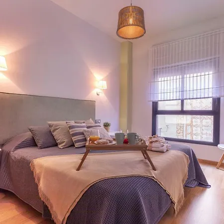 -malagasunapts- Rooftop Pool Apartment