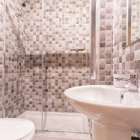-malagasunapts- Rooftop Pool & Free Parking Apartamento *