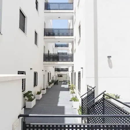 -malagasunapts- Rooftop Pool & Free Parking
