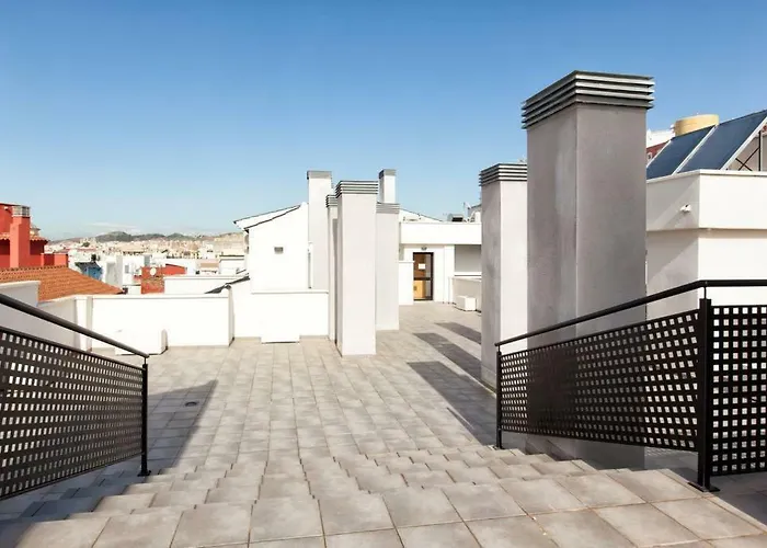アパート -malagasunapts- Rooftop Pool